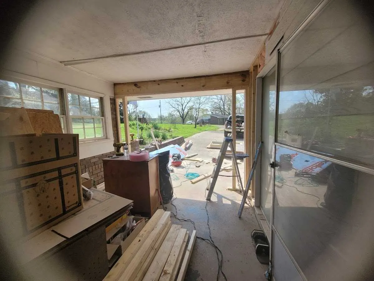 Air movers and dehumidifier for Drying & Dehumidification in Rawlins